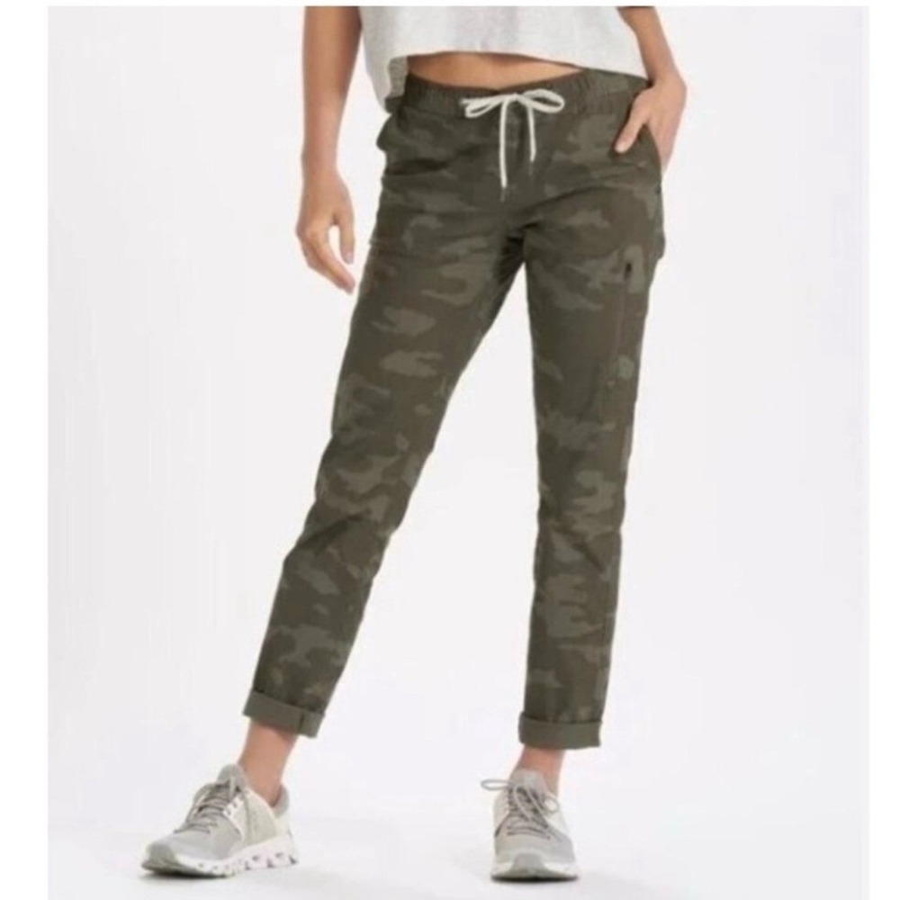 Vuori Ripstop Pant Women's Medium Dark Camo Olive Green Stretch Hiking VW401